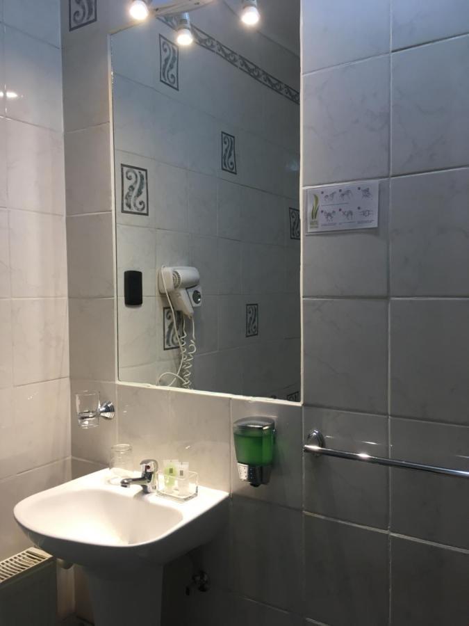 Hostal Loreto Belen プエルト・ナタレス エクステリア 写真