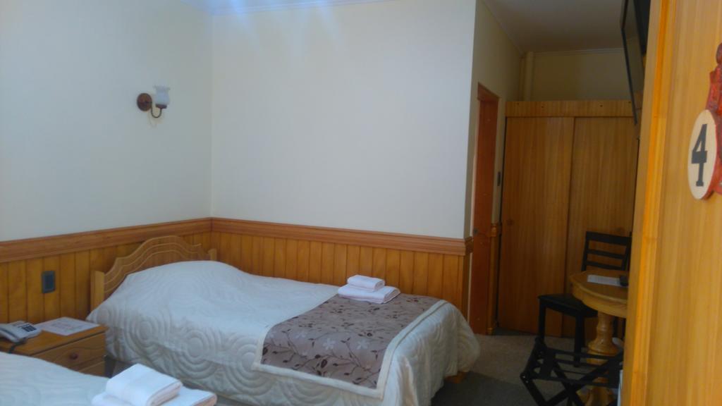 Hostal Loreto Belen プエルト・ナタレス エクステリア 写真
