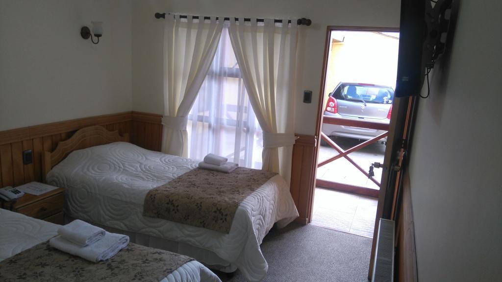 Hostal Loreto Belen プエルト・ナタレス エクステリア 写真