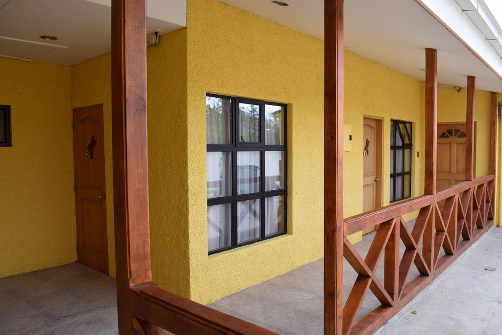 Hostal Loreto Belen プエルト・ナタレス エクステリア 写真