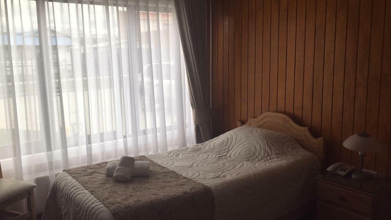 Hostal Loreto Belen プエルト・ナタレス エクステリア 写真